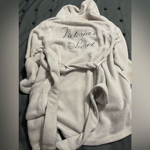 COZY! Victoria Secret Robe Soft Pink 💗